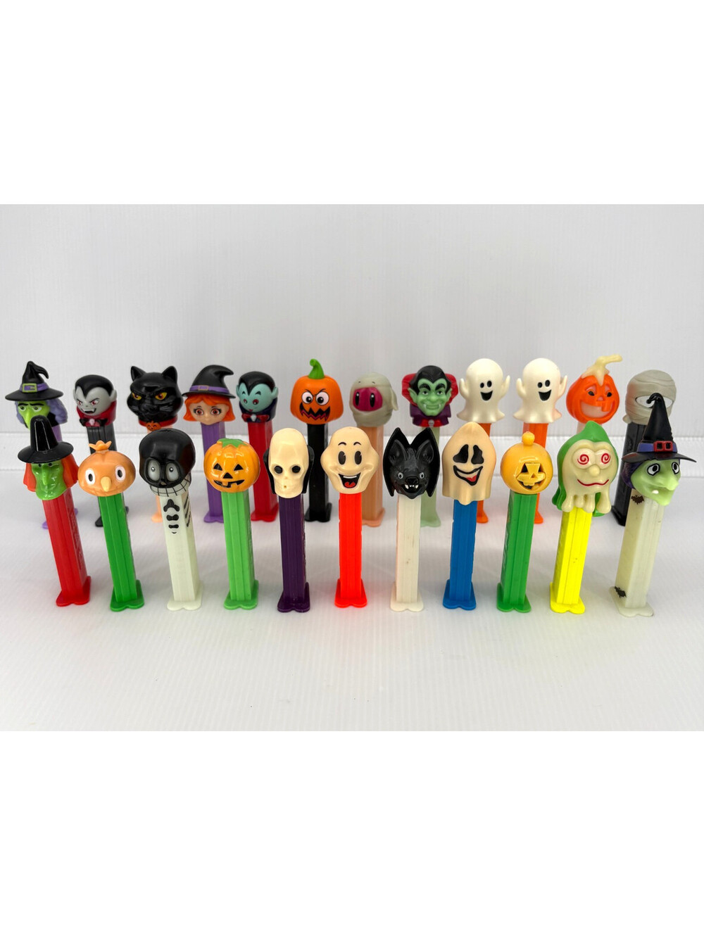 PEZ Halloween Candy Dispensers Lot Of 23 Witch Ghost Vampire Pumpkin Mummy